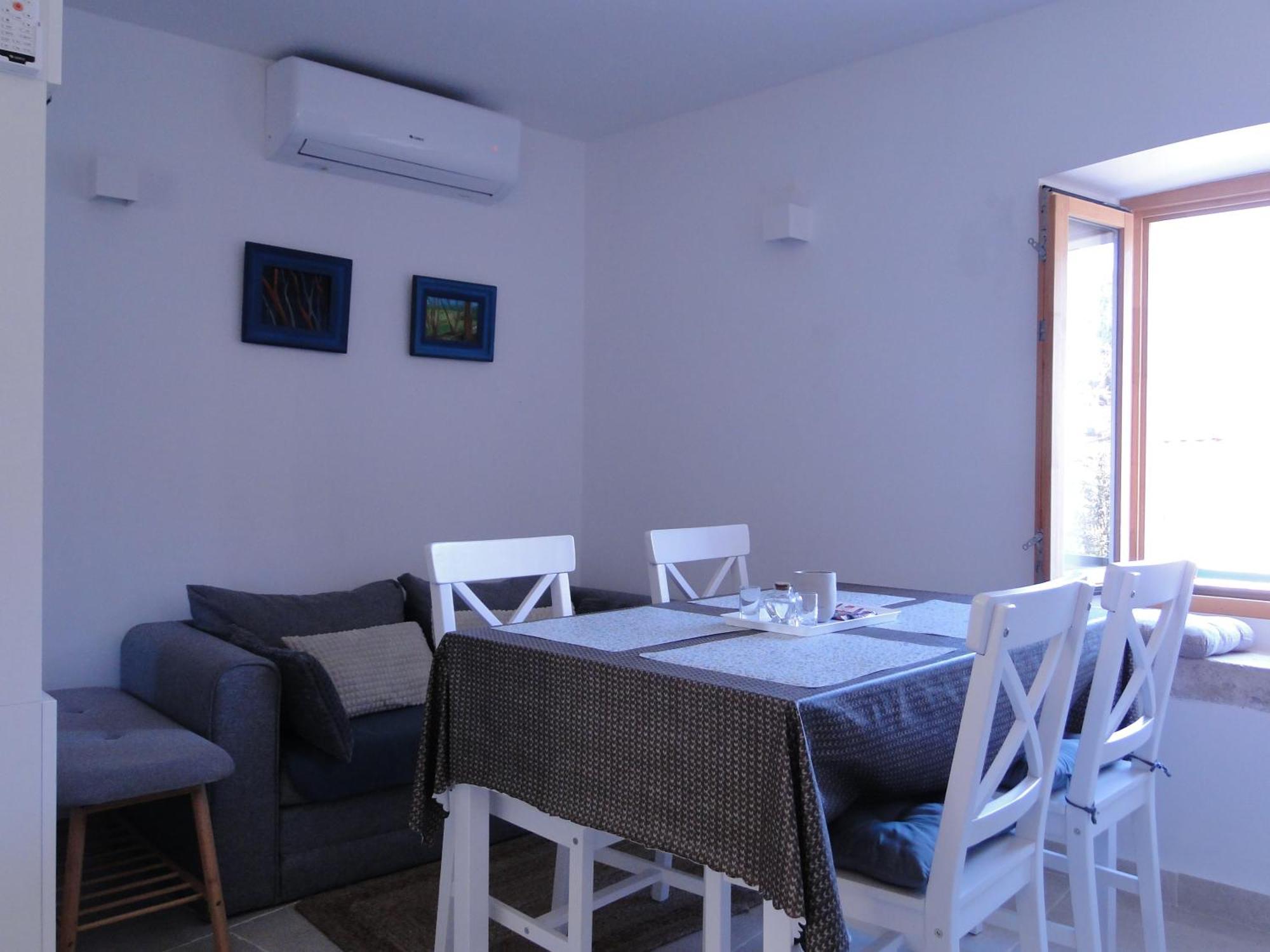 Heritage Apartments Kyra & Fox In Pitve, Hvar Esterno foto