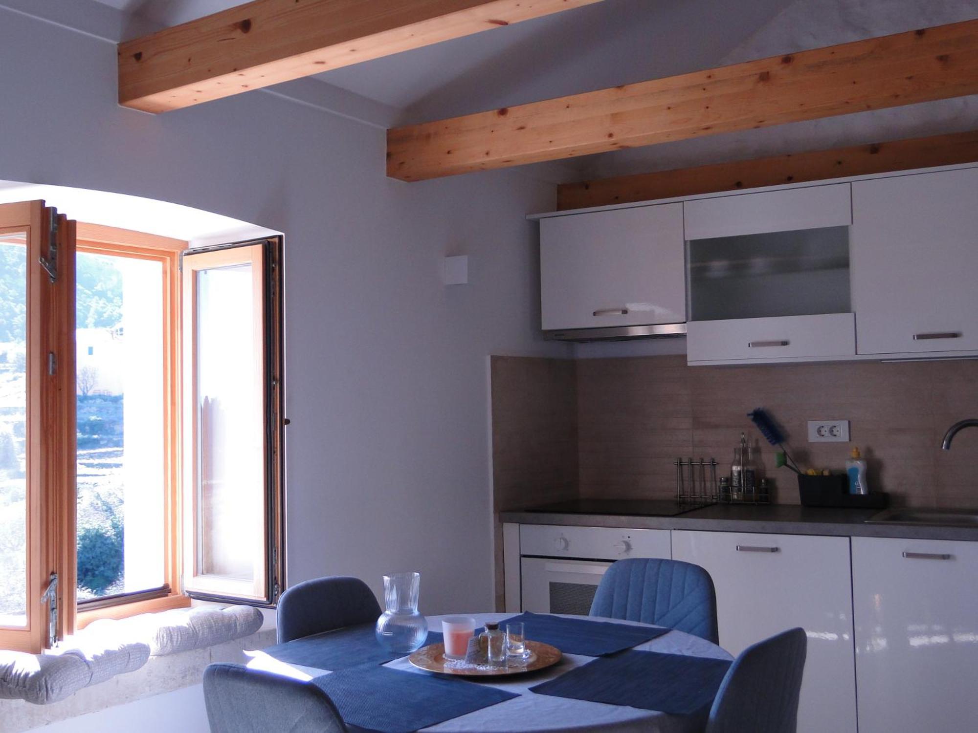 Heritage Apartments Kyra & Fox In Pitve, Hvar Esterno foto