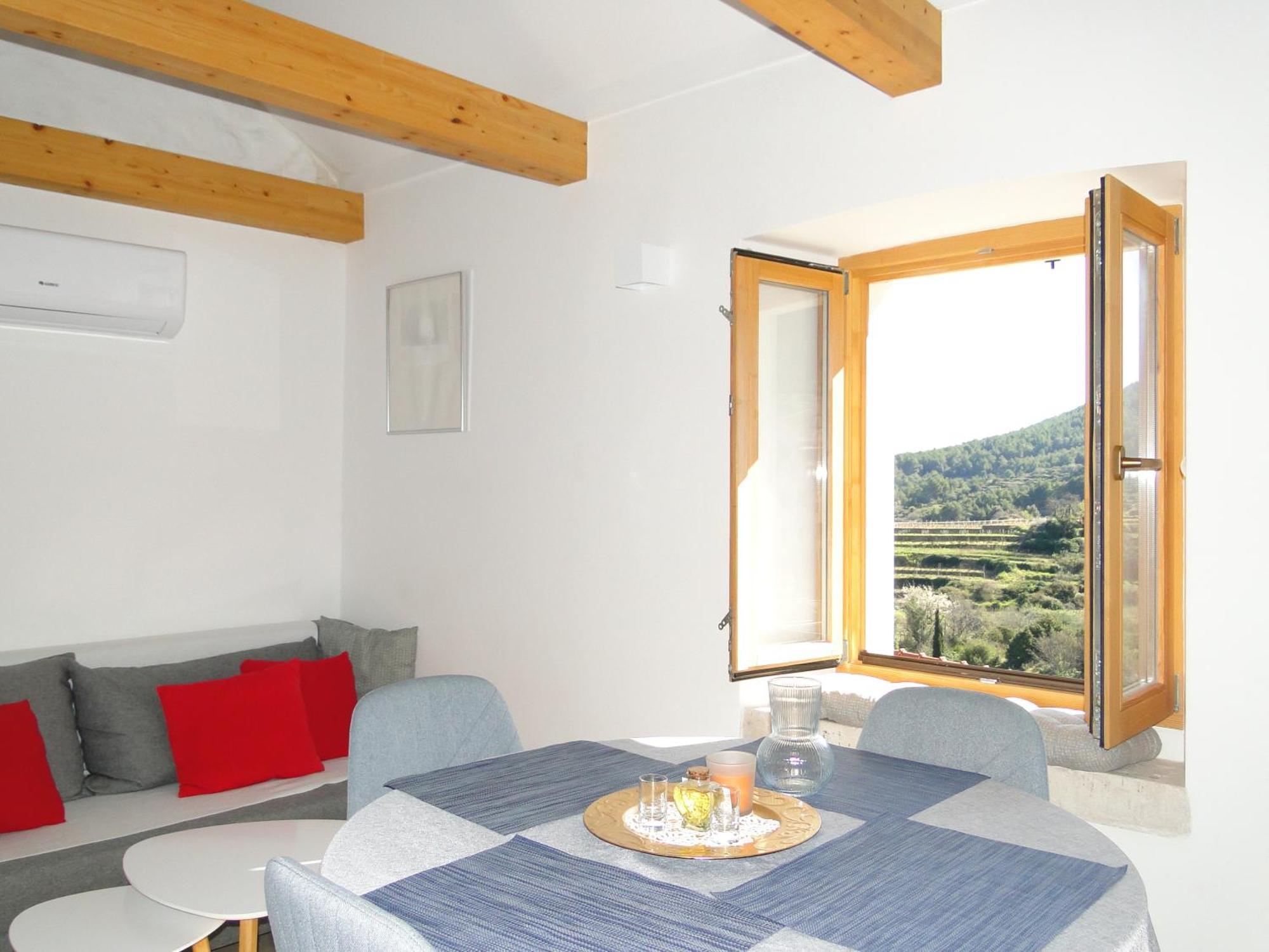 Heritage Apartments Kyra & Fox In Pitve, Hvar Esterno foto
